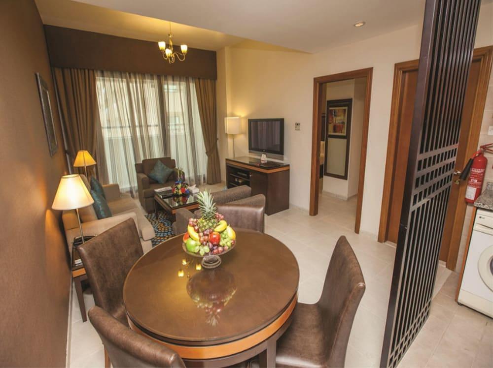 Xclusive Hotel Apartments Dubai Bagian luar foto