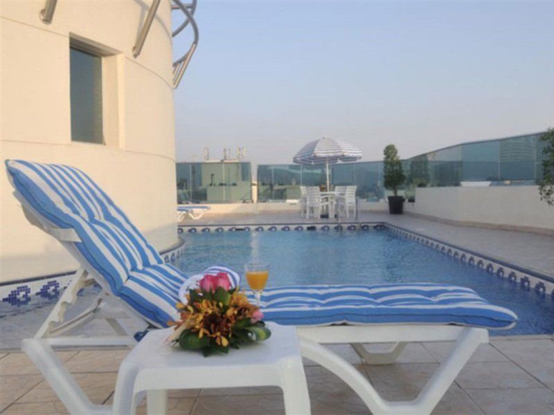 Xclusive Hotel Apartments Dubai Bagian luar foto